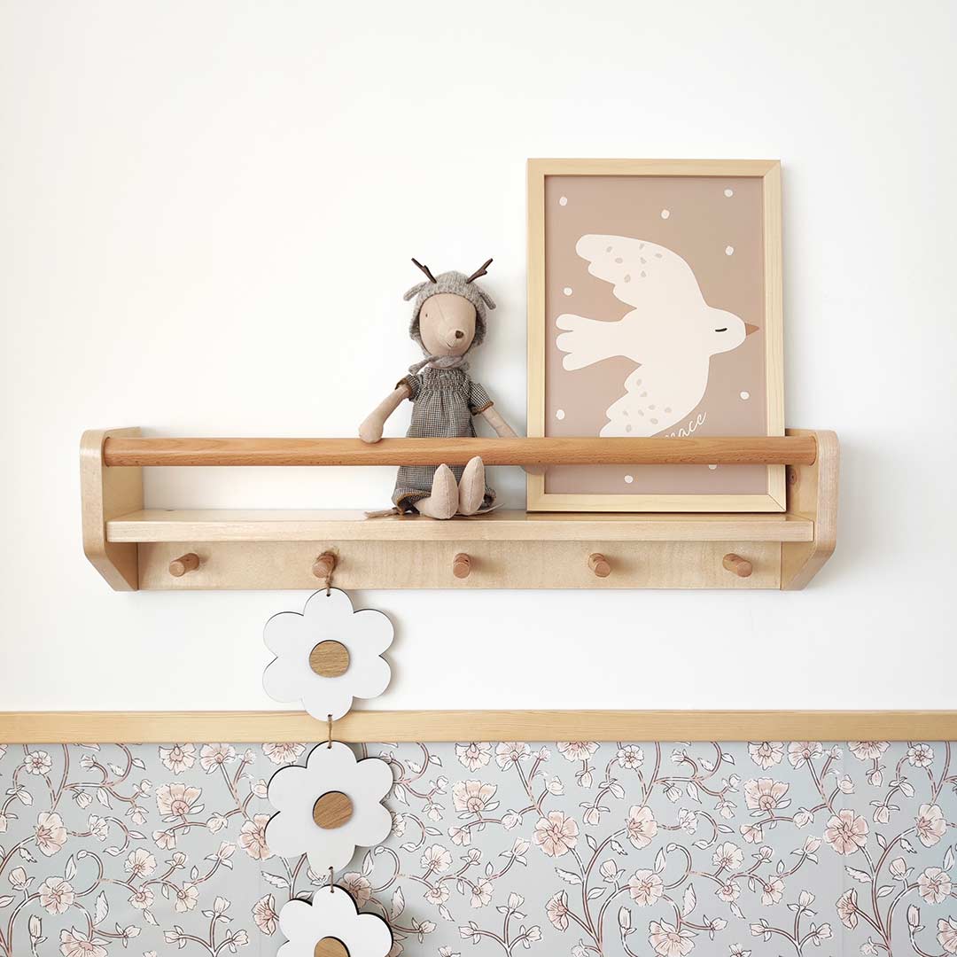 Shelf with hanging rail – wooden shelf for children's room