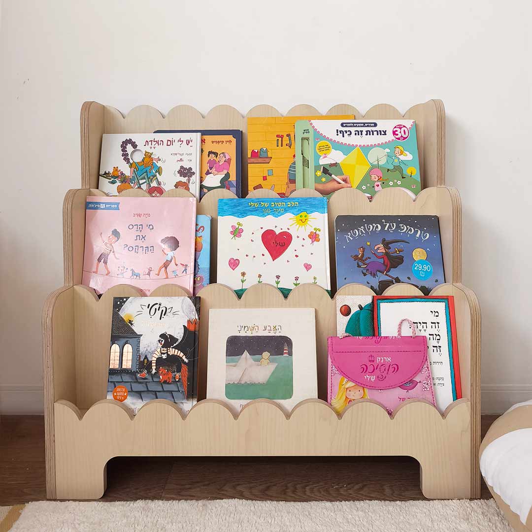 Curved Montessori bookcase – book storage for children
