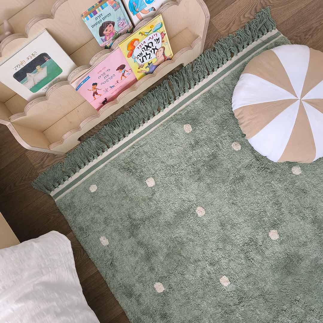 Rectangular vintage green kids room rug with dots – 100% cotton machine washable by Ponponi