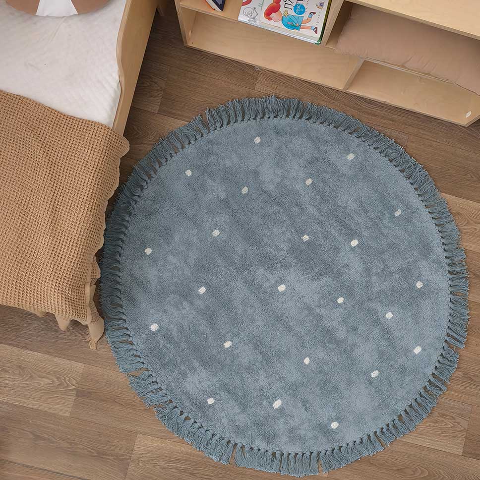 Round blue kids room rug LUCY with dots – 100% cotton machine washable by Ponponi