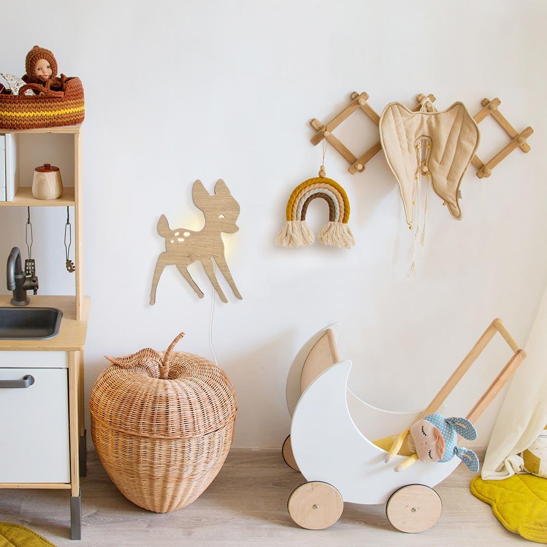 Lámpara de noche infantil de madera de Bambi