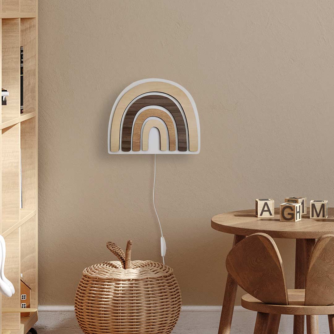 Luz de noche infantil, arcoíris boho chic, hecha de madera.