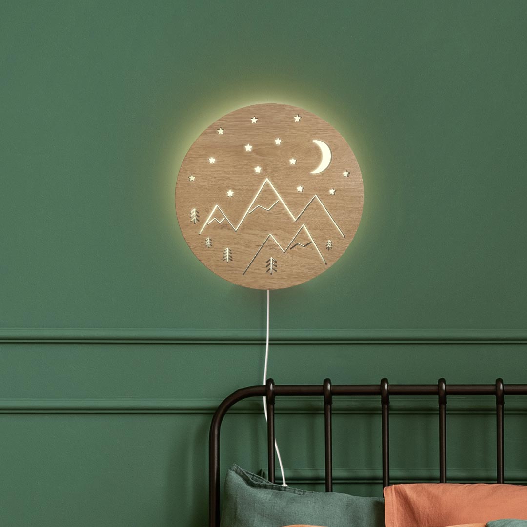 Lámpara de habitación infantil, bosque y montañas
