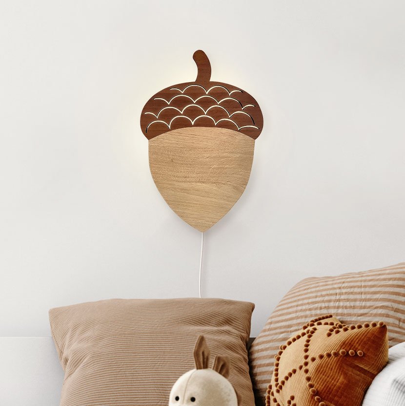 Luz de noche para niños en forma de nuez.