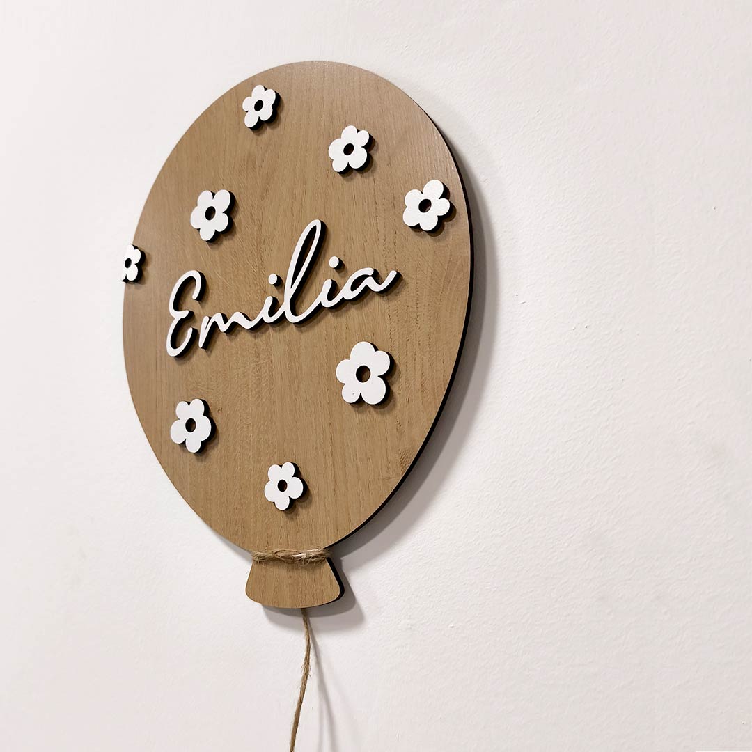 Name sign for children's room – wooden balloon
