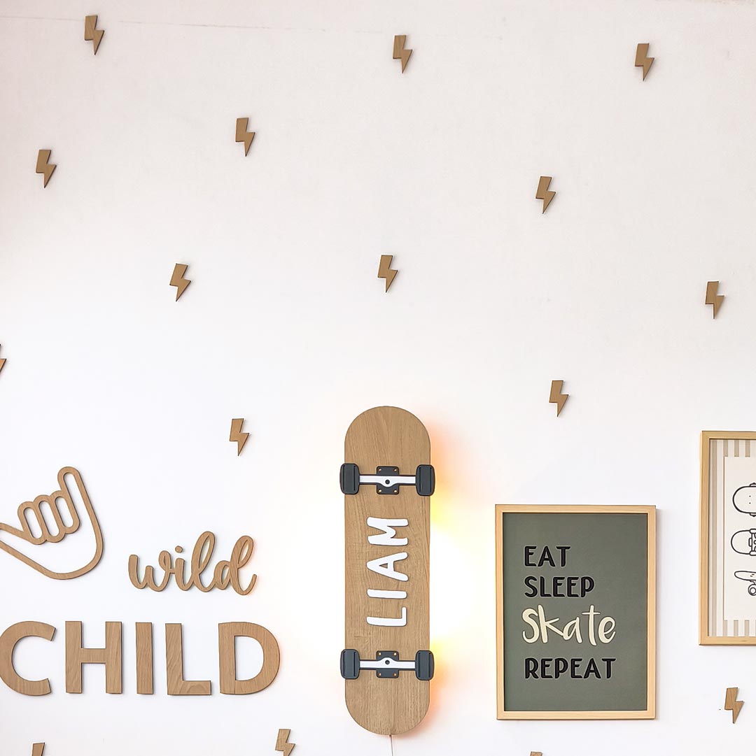 Wooden wall decorations – wooden lightning bolts