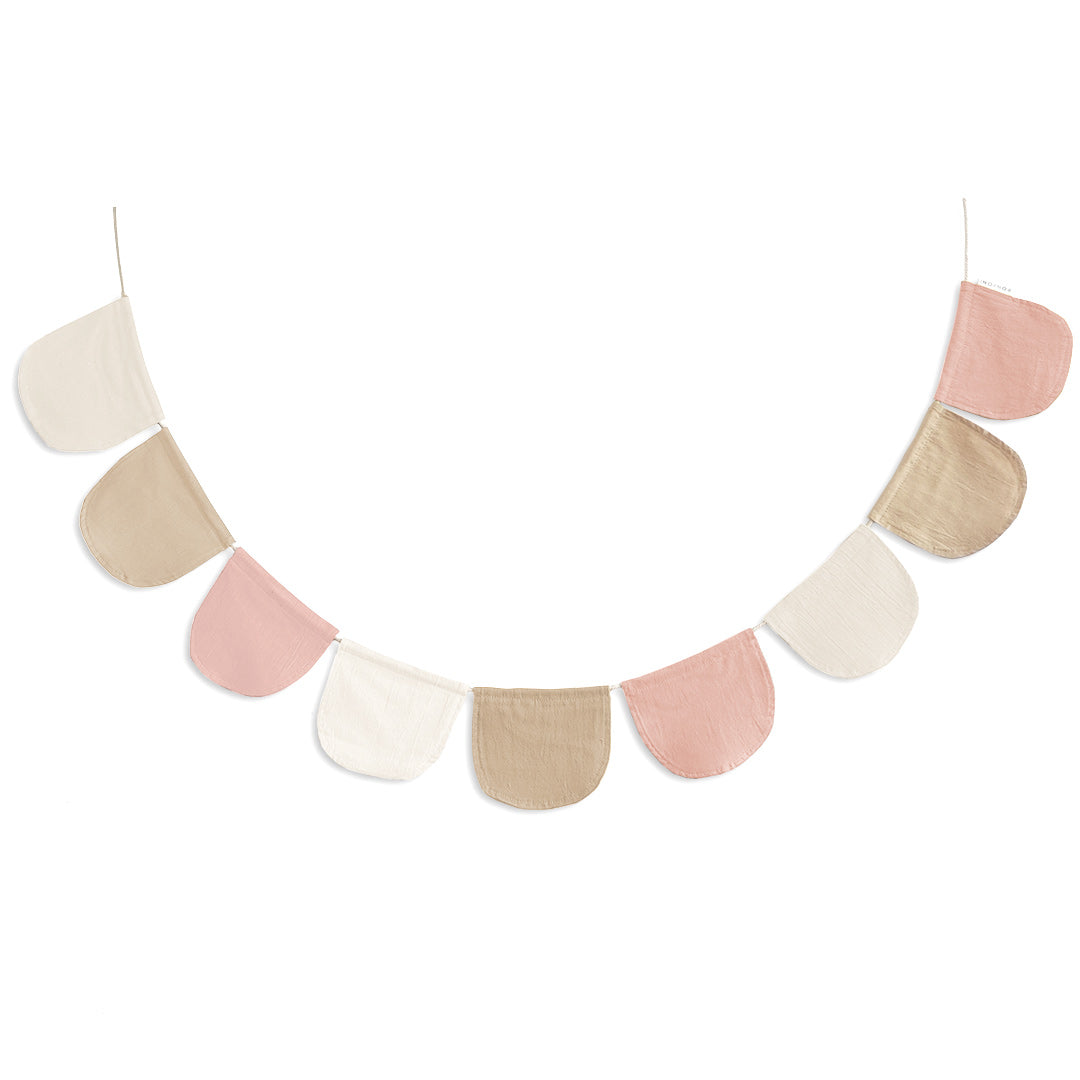 Flags for children's rooms – flag chain – pink and cream