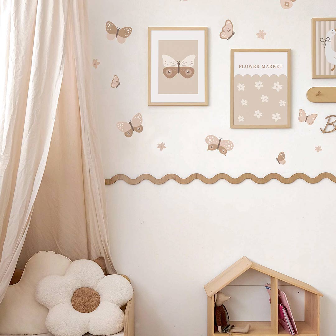 Zigzag wooden cornice