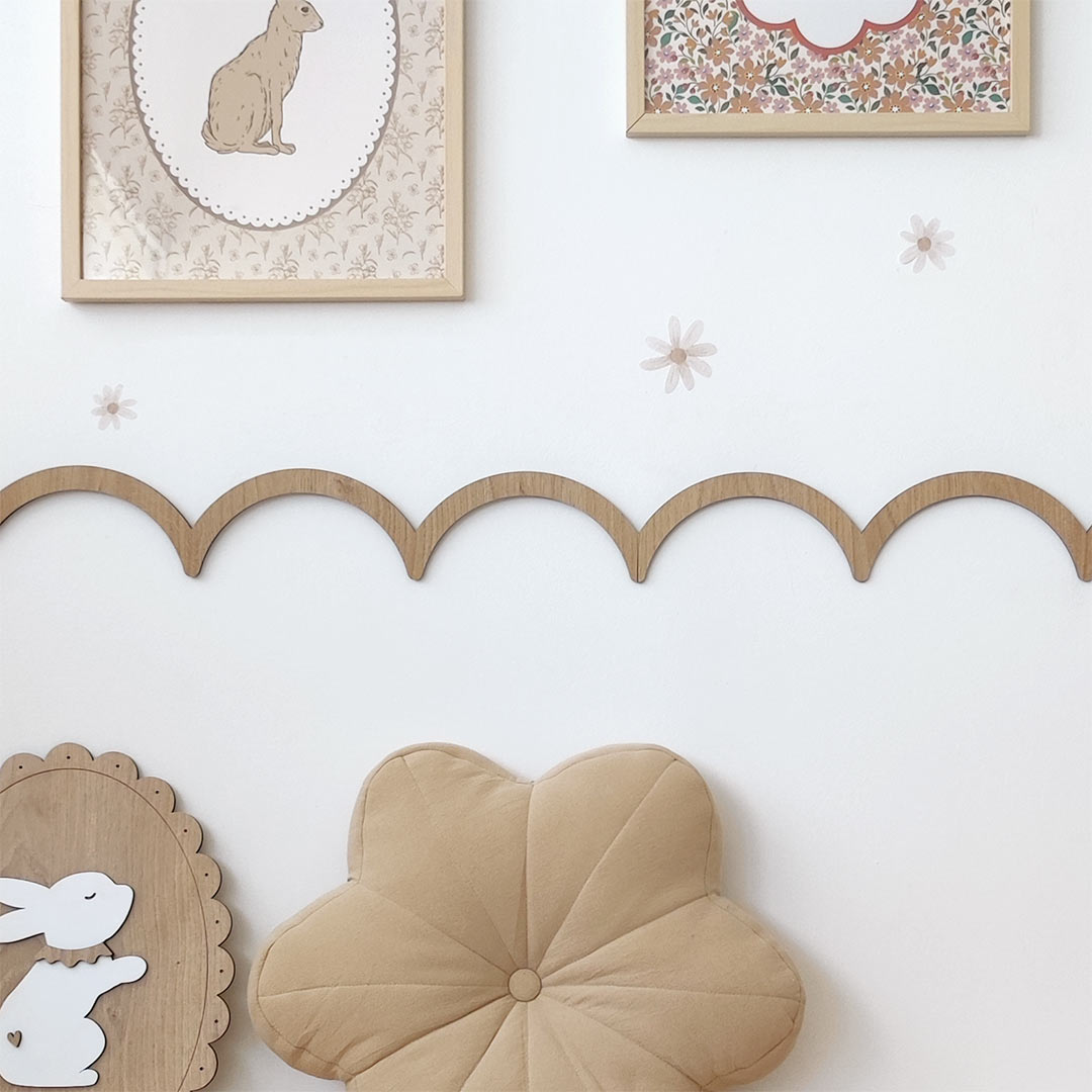 Curved wooden cornice
