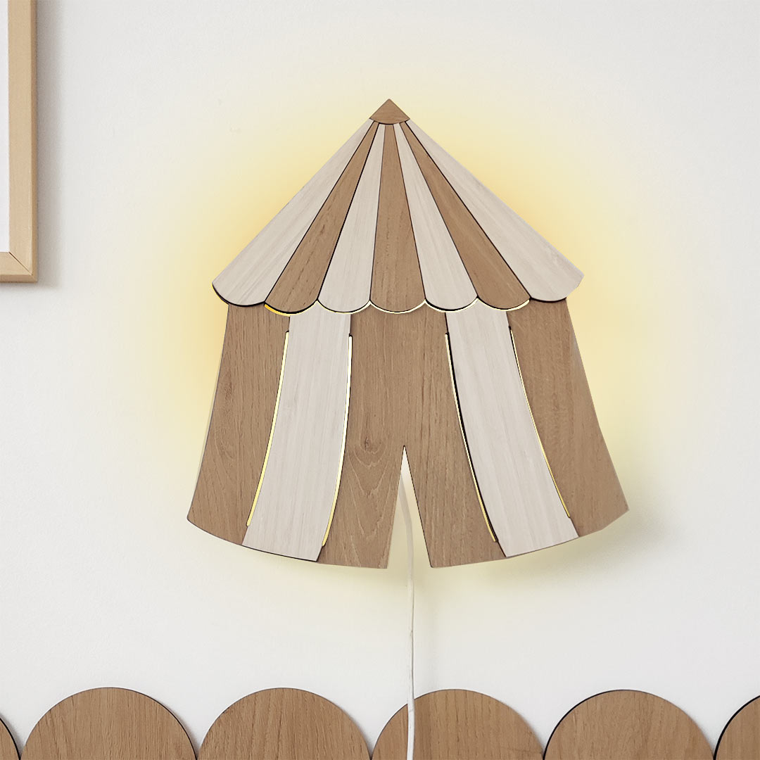 Iluminación para habitación infantil: lámpara de noche con forma de carpa de circo