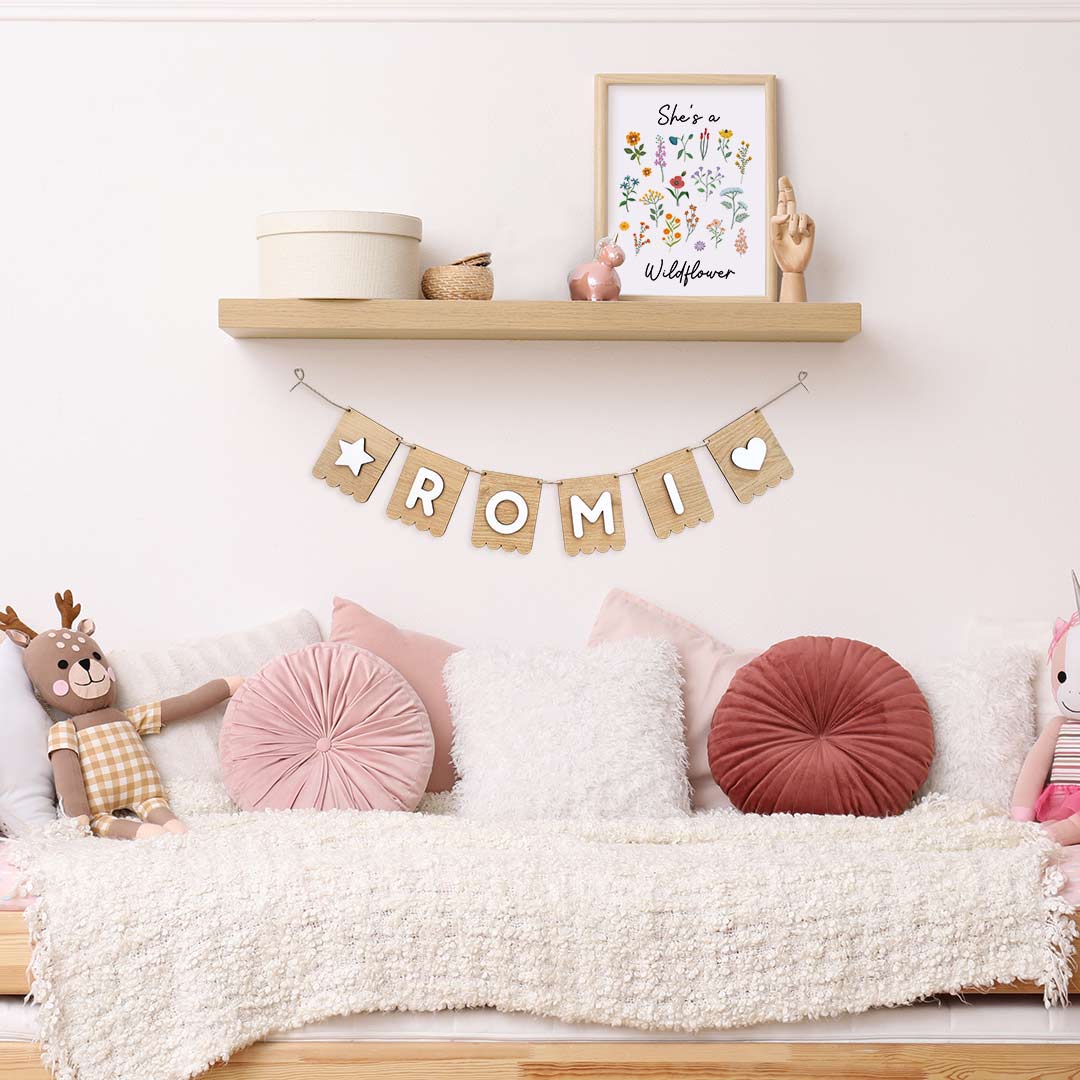 Wooden flag garland with child's name – Grindle Name