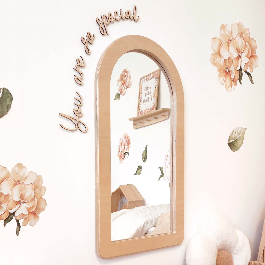 Mirror for children's room – unbreakable mirror