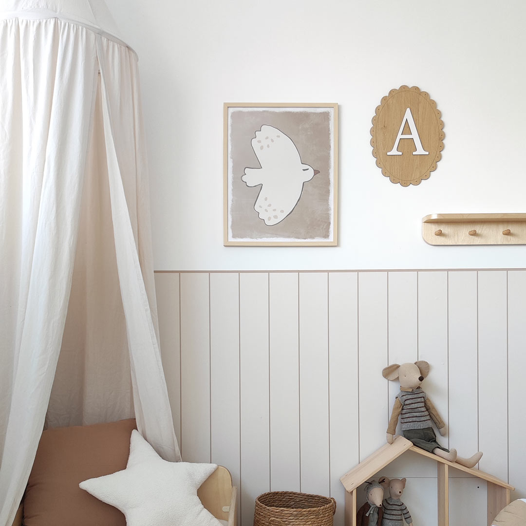 Name sign for a child's room – oval wooden sign with letter