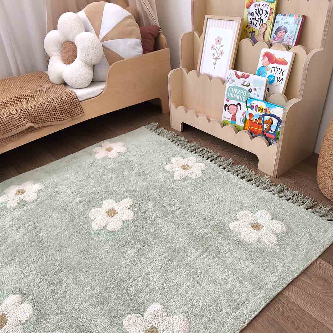 Light green daisy flower rug – Children's rug – BLOOM