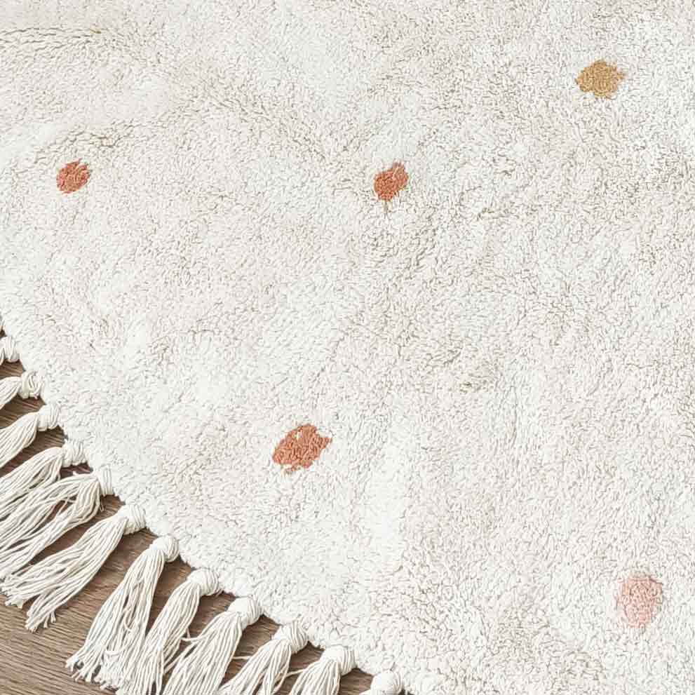 Round rug for children's room with pink and brown dots – ALMA
