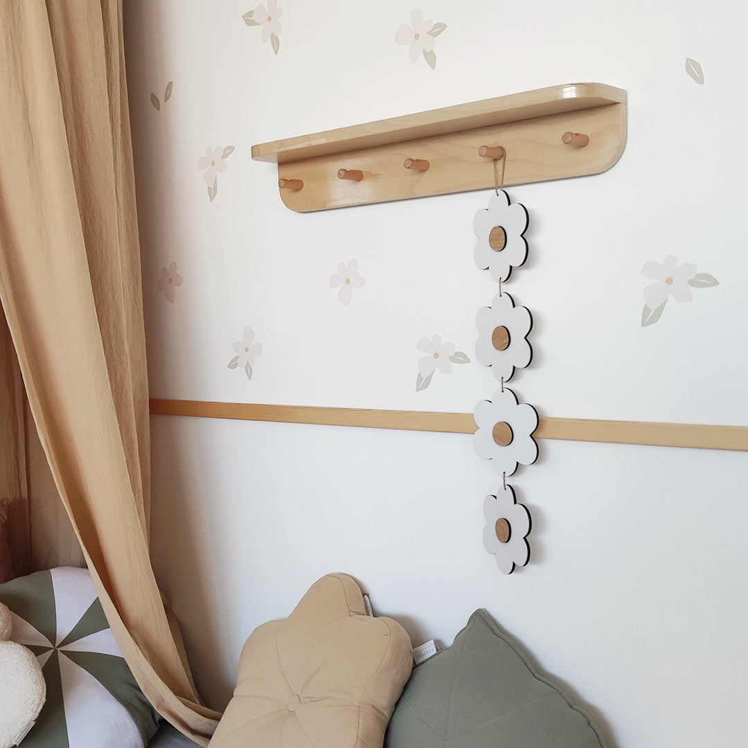 Wooden daisy flower necklace for hanging