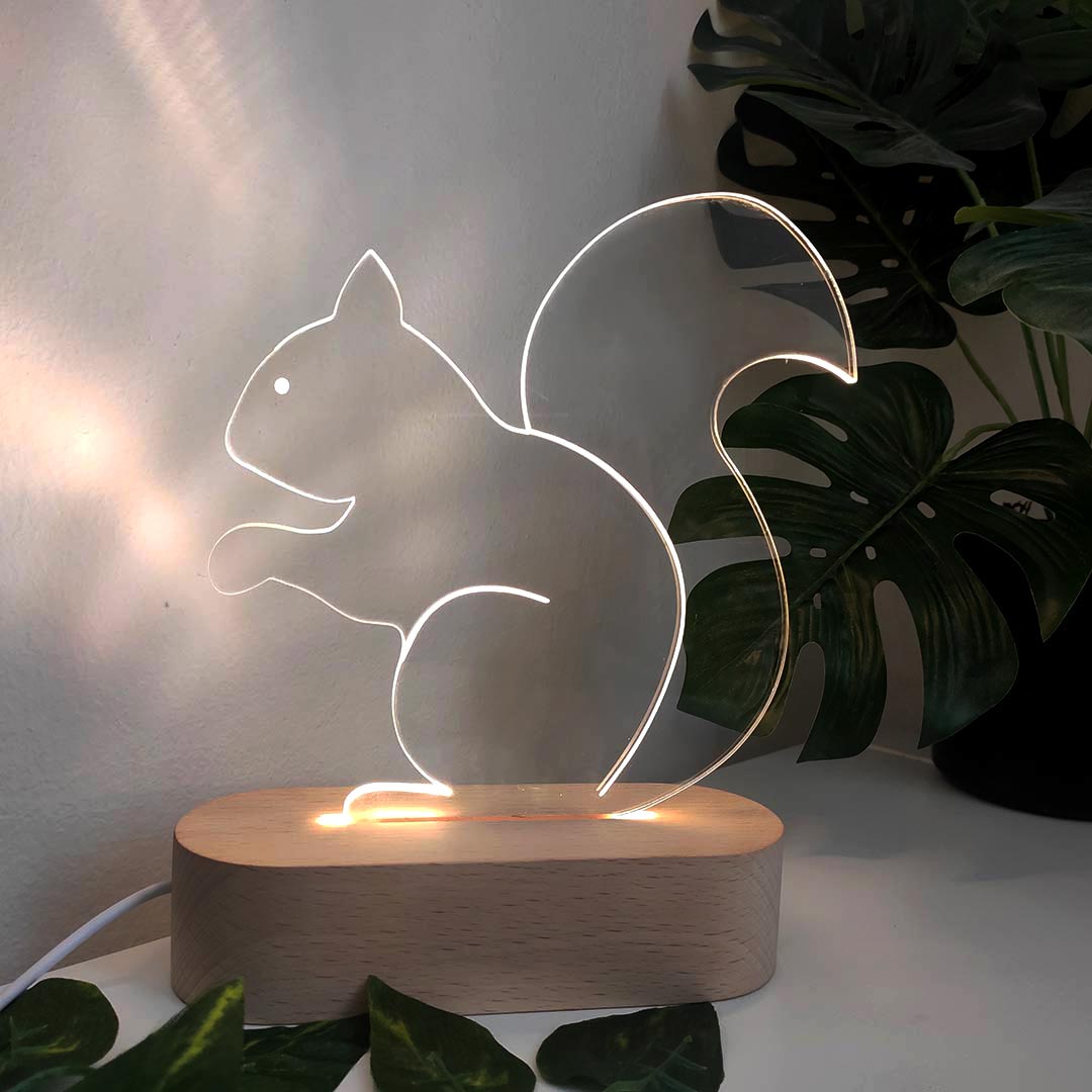 Luz nocturna de ardilla para niños