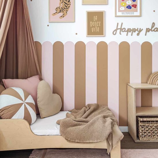 Wavy wallpaper – Half-wall wallpaper