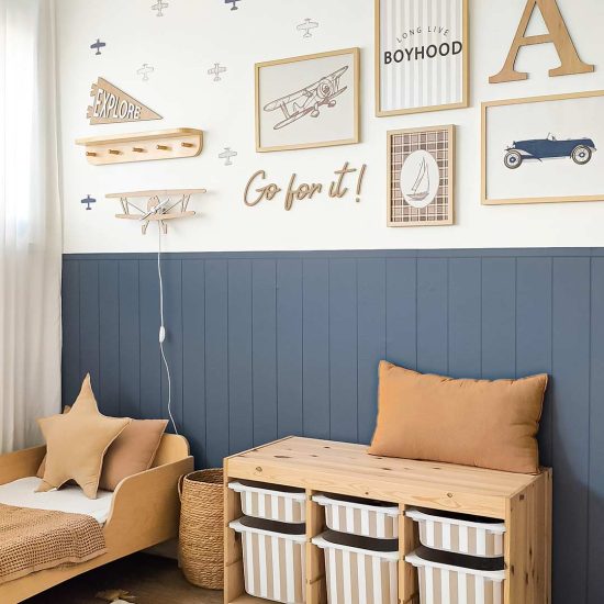 Dark Blue Thin Stripe Wallpaper